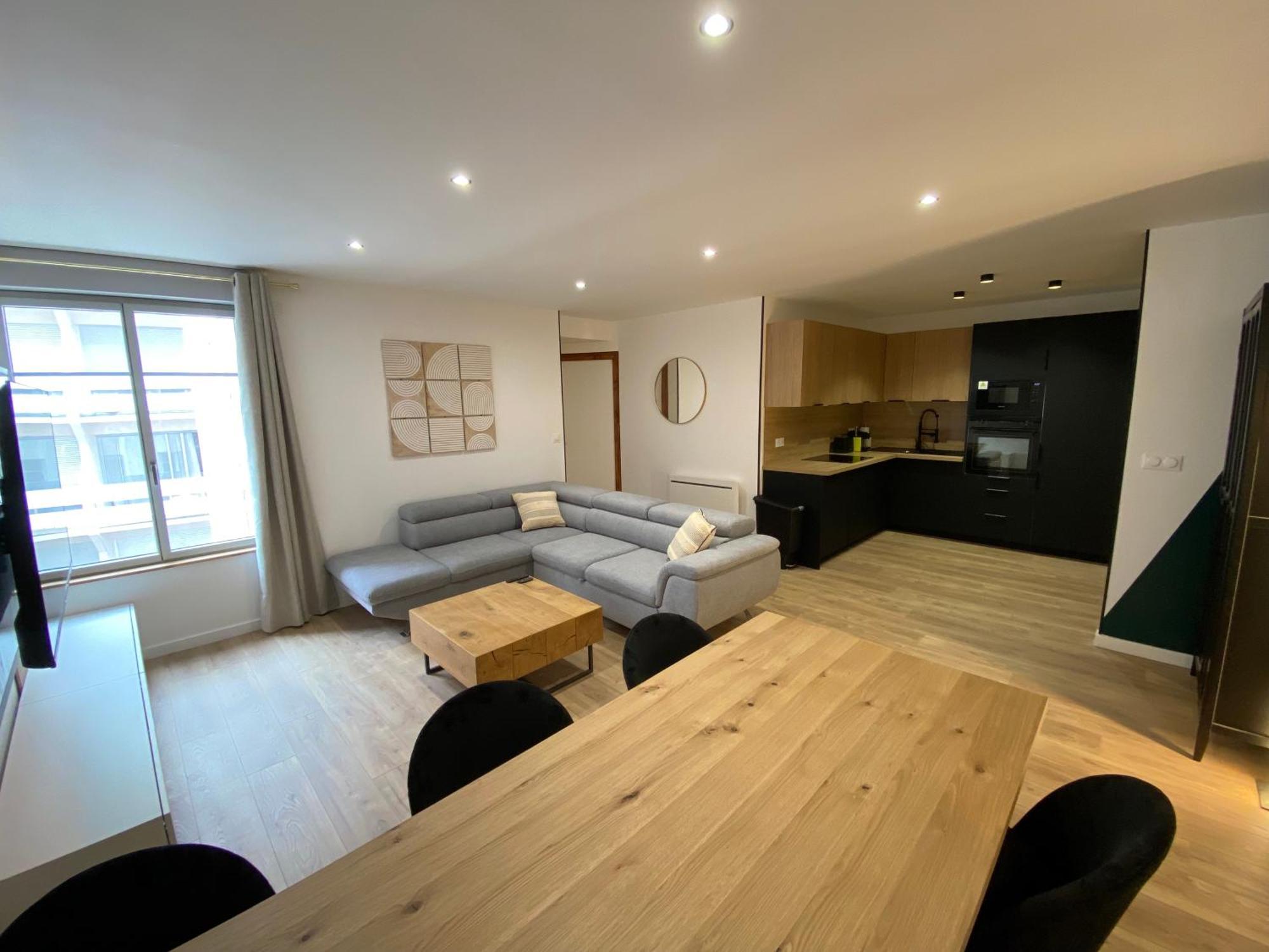 Madonna Elegance, Proche Sanctuaire, 95M2 Apartment Lourdes Bagian luar foto