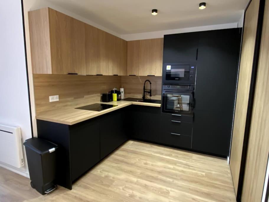 Madonna Elegance, Proche Sanctuaire, 95M2 Apartment Lourdes Bagian luar foto